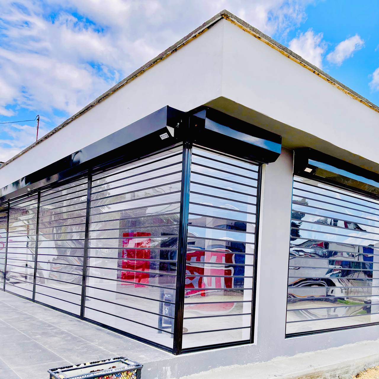 Guillotine Commercial Glass Systems